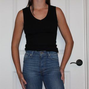 ribbed v neck